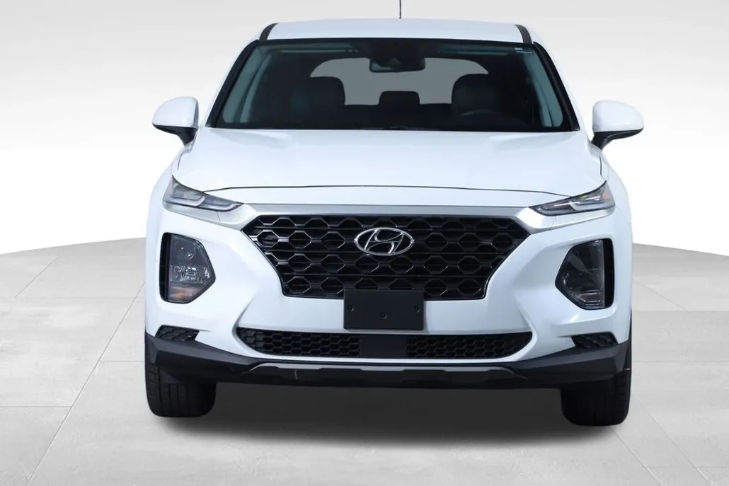 2020 Hyundai Santa Fe SE photo 1