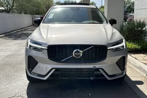 2024 Volvo XC60 Ultimate photo 2