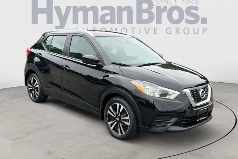 2019 Nissan Kicks SV photo 1