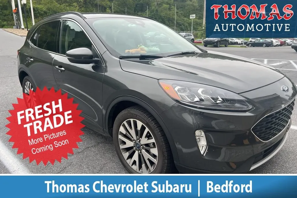 2020 Ford Escape Titanium photo 1