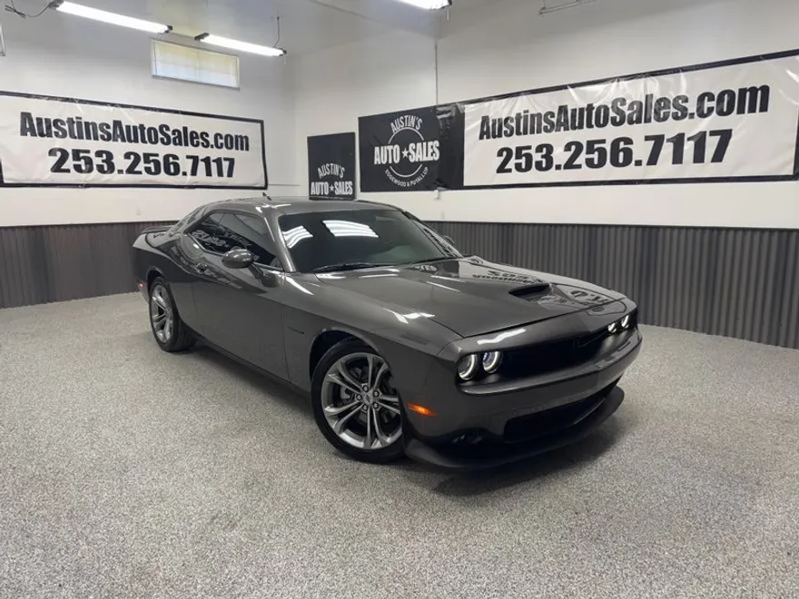 2022 Dodge Challenger R/T photo 1