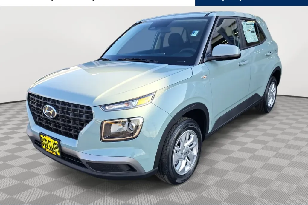 2026 Hyundai Venue SE photo 1