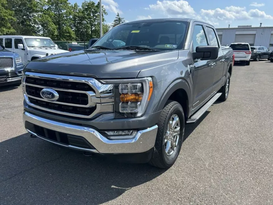 2023 Ford F-150 XLT photo 1