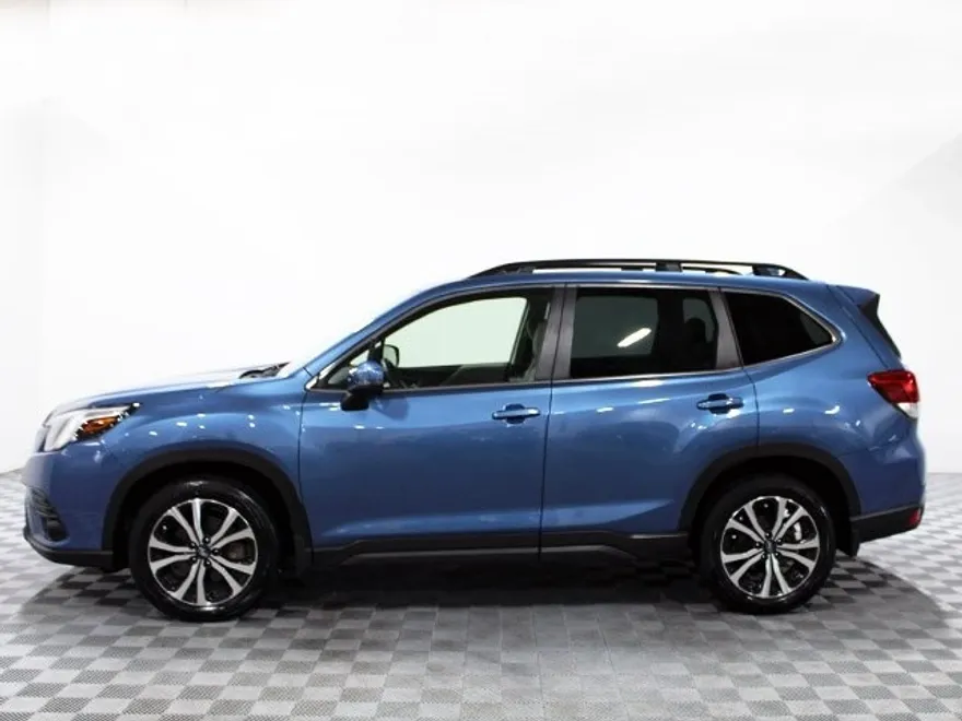 2022 Subaru Forester Limited photo 1