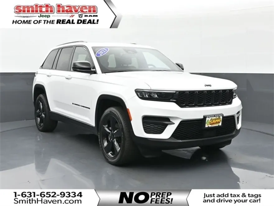 2023 Jeep Grand Cherokee Altitude photo 1