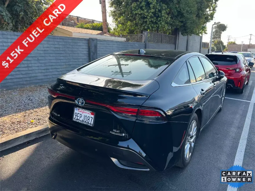 2022 Toyota Mirai XLE photo 1