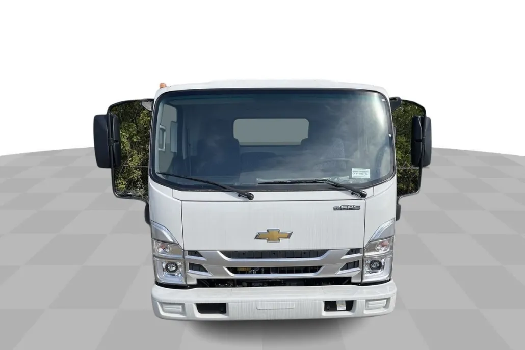 2024 Chevrolet Silverado photo 1