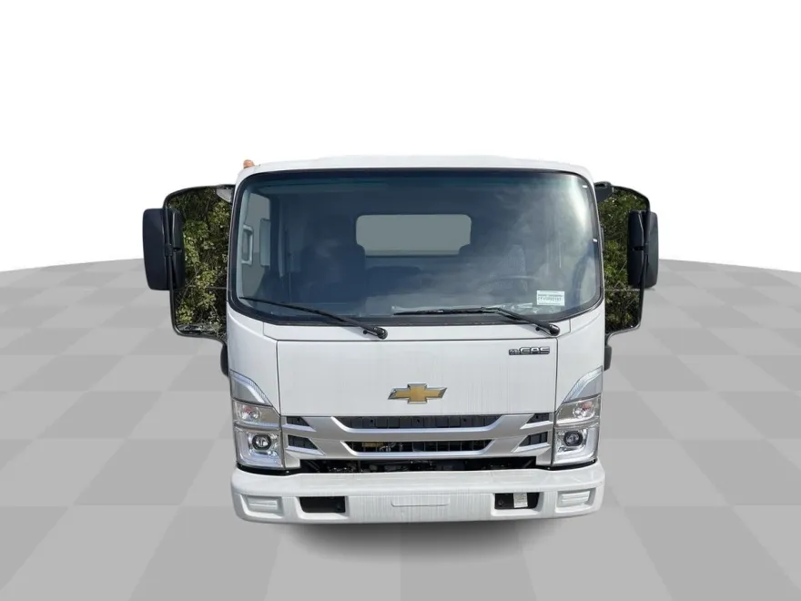 2024 Chevrolet Silverado photo 1
