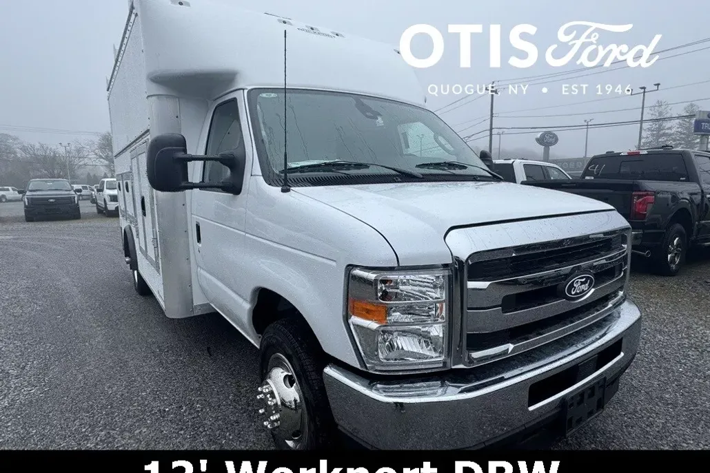 2026 Ford E-350 Base photo 1