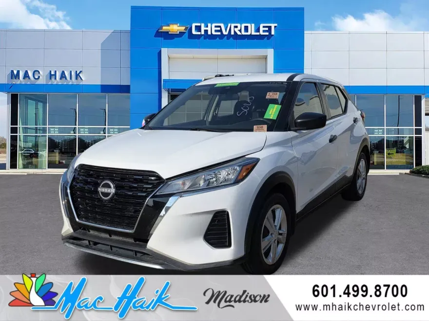 2023 Nissan Kicks S photo 1