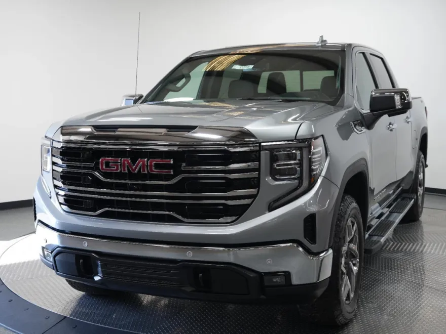 2026 Gmc Sierra 1500 SLT photo 1