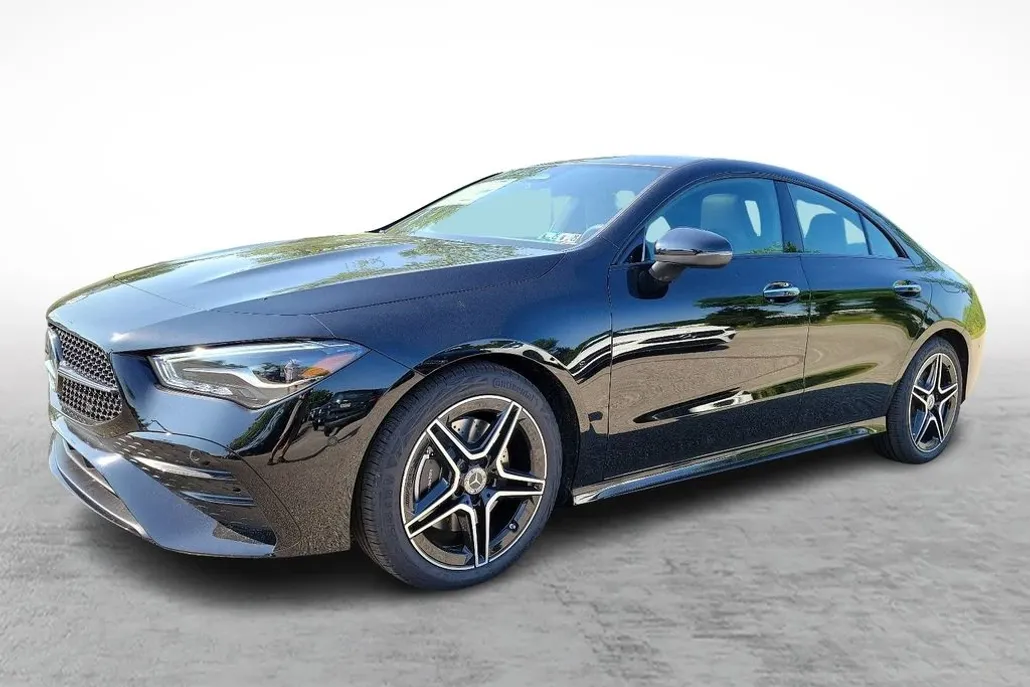 2025 Mercedes Benz CLA 250 4MATIC photo 1