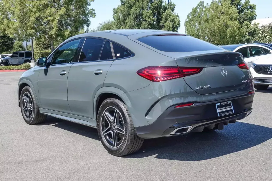 2025 Mercedes Benz GLE 450 photo 1