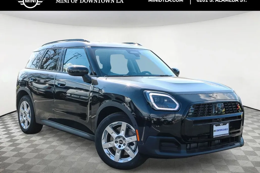 2025 Mini Countryman S ALL4 photo 1
