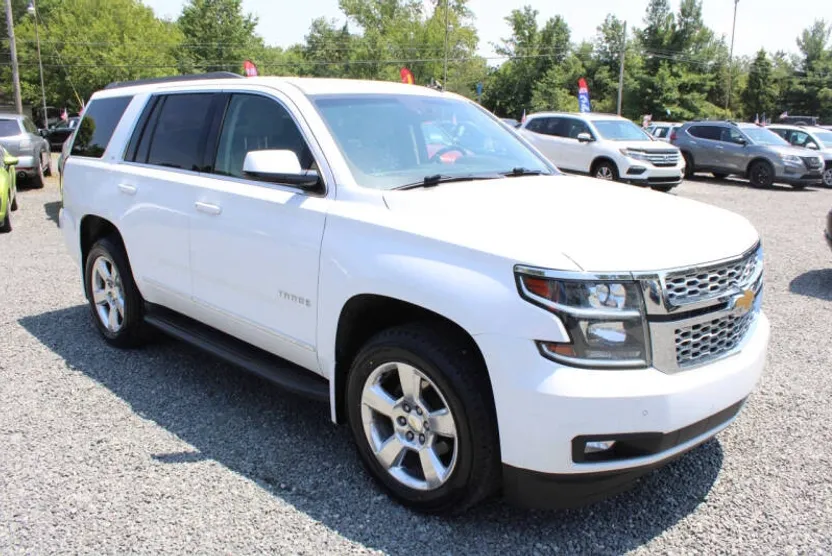 2016 Chevrolet Tahoe LT photo 1