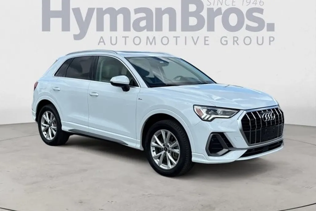 2022 Audi Q3 S line Premium Plus 45 TFSI photo 1