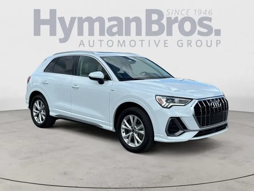 2022 Audi Q3 S line Premium Plus 45 TFSI photo 1