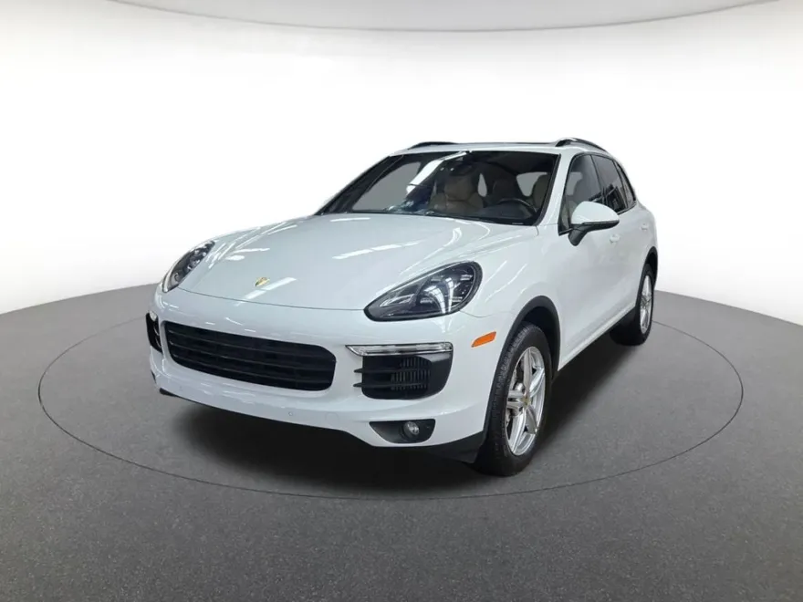 2018 Porsche Cayenne S photo 1