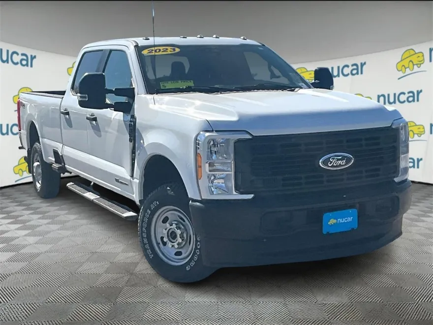 2023 Ford F-350 XL photo 1