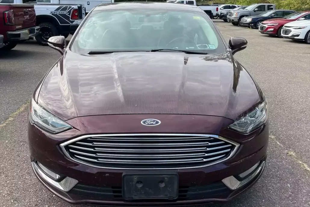 2017 Ford Fusion SE photo 1