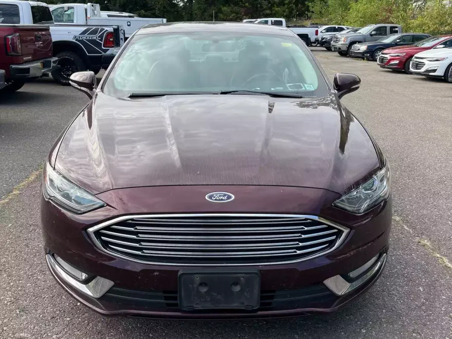 2017 Ford Fusion SE photo 1