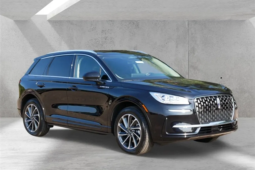 2023 Lincoln Corsair Grand Touring photo 1