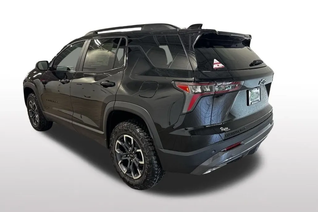 2026 Chevrolet Equinox ACTIV photo 1