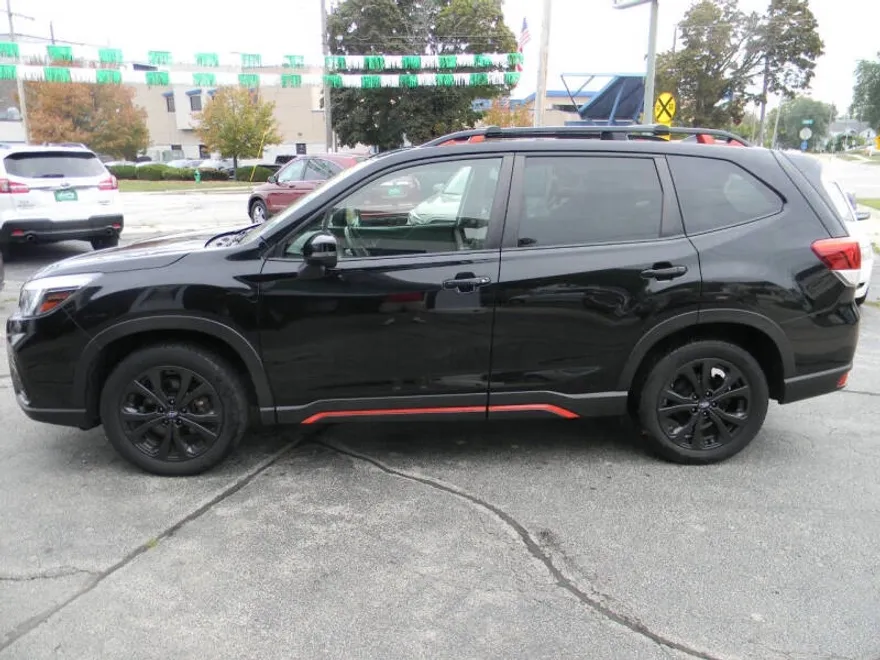 2020 Subaru Forester Sport photo 1