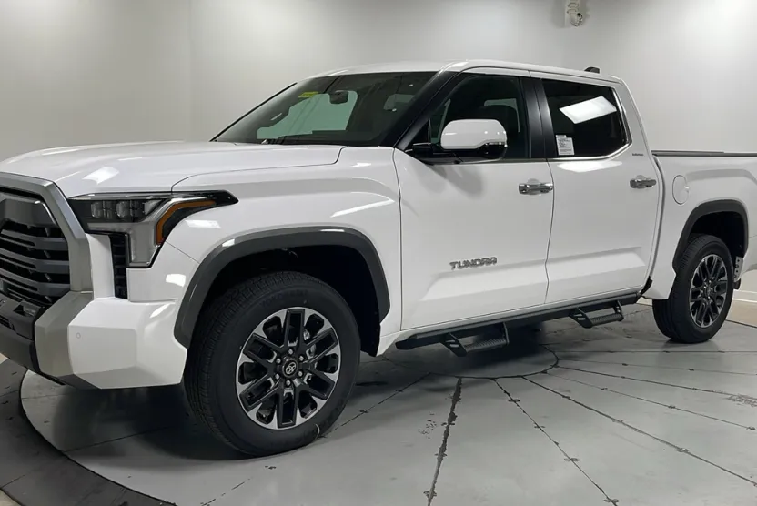 2026 Toyota Tundra Limited CrewMax photo 1