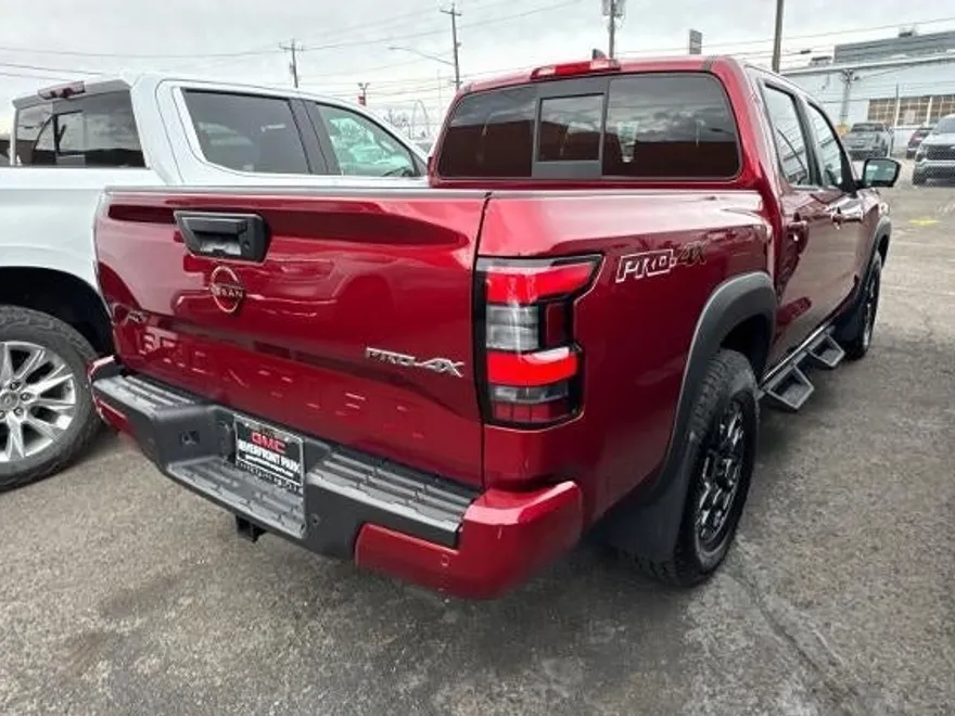 2022 Nissan Frontier PRO-4X photo 1