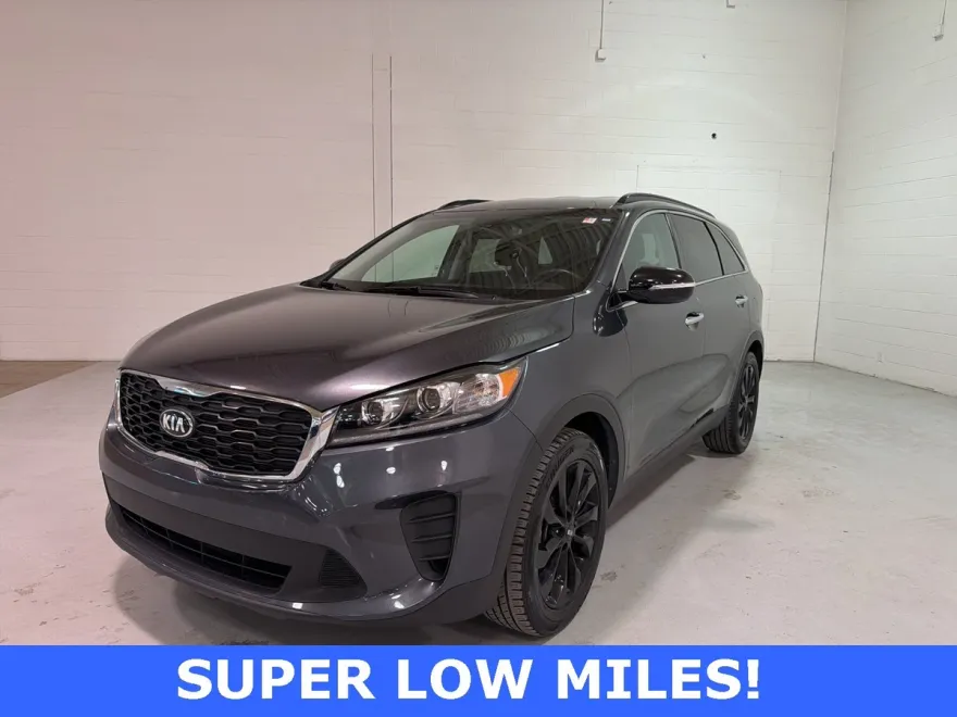 2019 Kia Sorento S photo 1