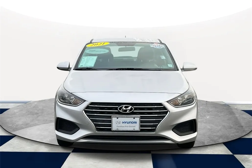 2021 Hyundai Accent SE photo 1