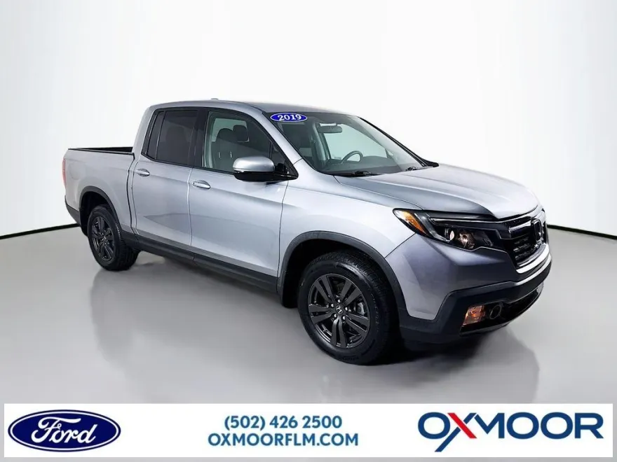 2019 Honda Ridgeline Sport photo 1