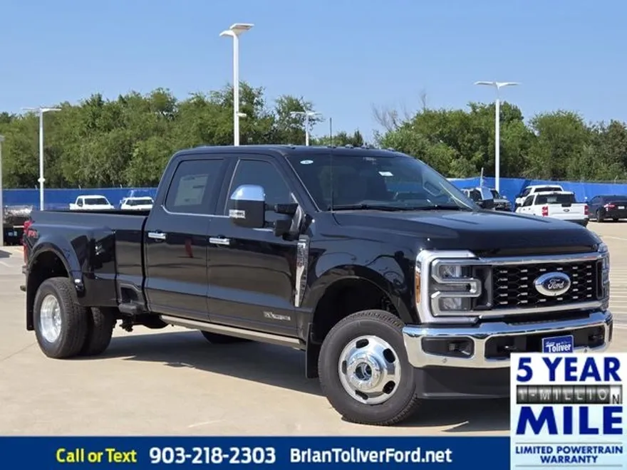2026 Ford F-350 Lariat photo 1