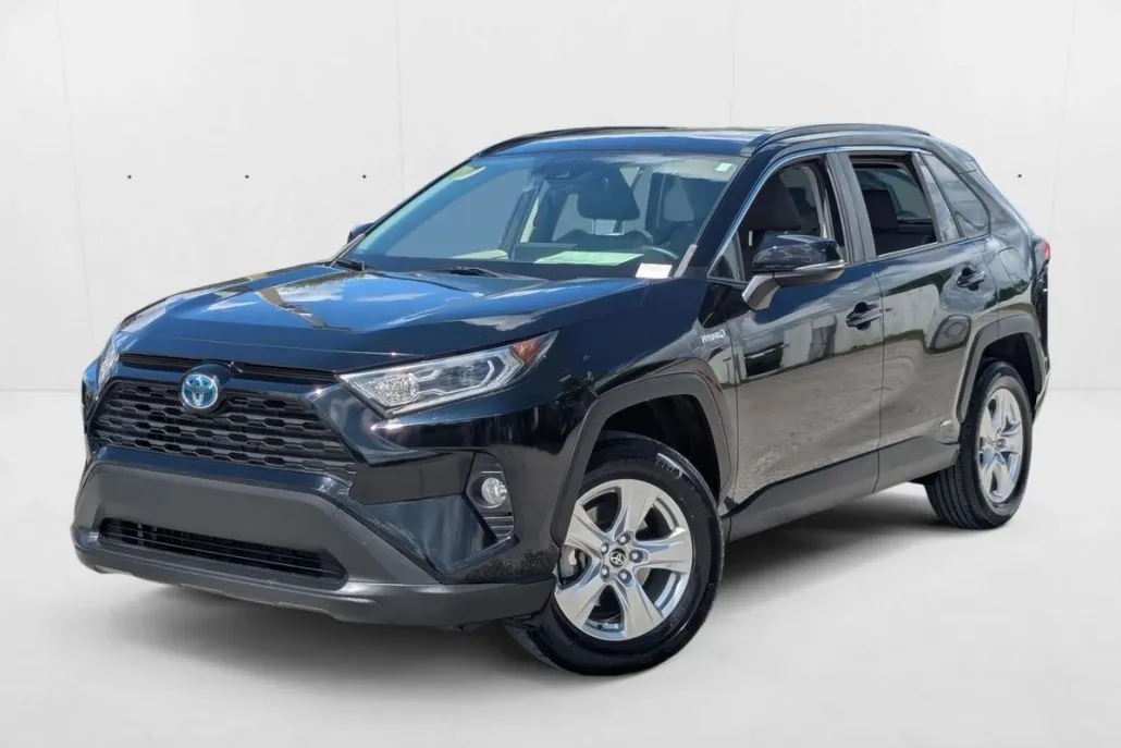 2021 Toyota RAV4 Hybrid XLE photo 1