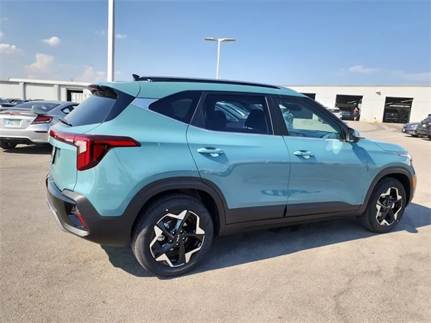 2026 Kia Seltos EX photo 1