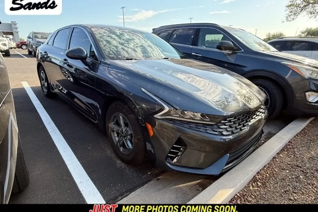 2022 Kia K5 LXS photo 1