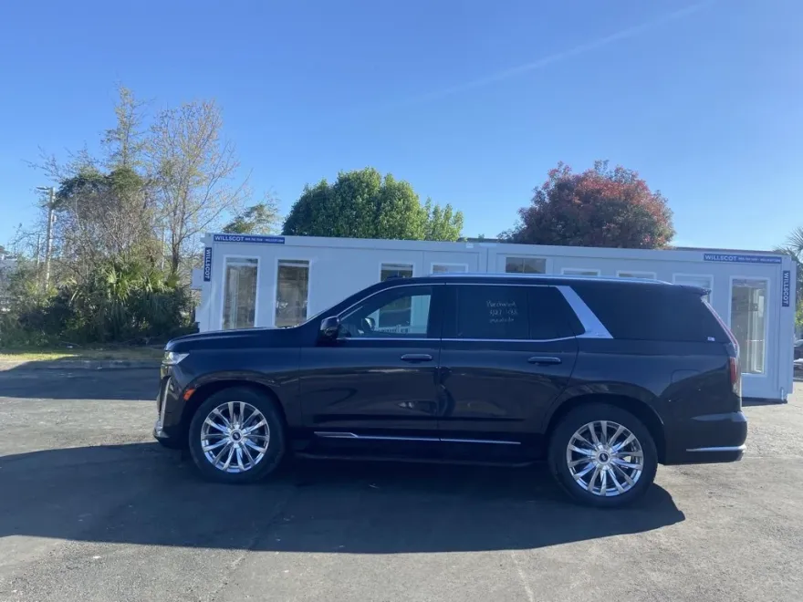2023 Cadillac Escalade Premium Luxury photo 1