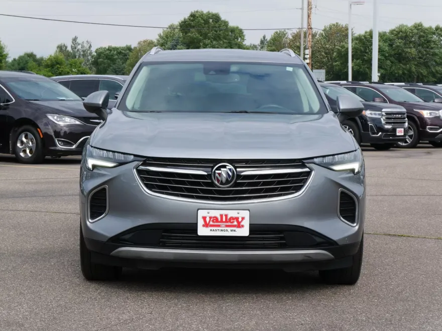2023 Buick Envision Essence photo 1