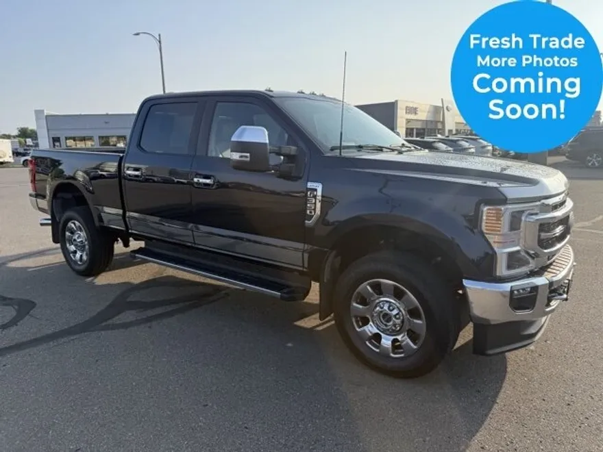 2022 Ford F-350 Lariat photo 1