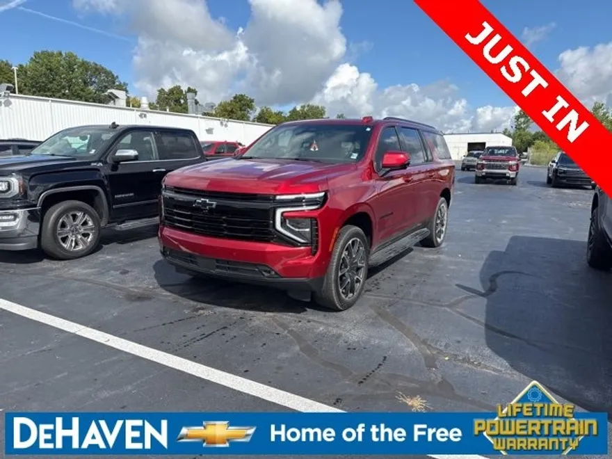 2025 Chevrolet Suburban RST photo 1