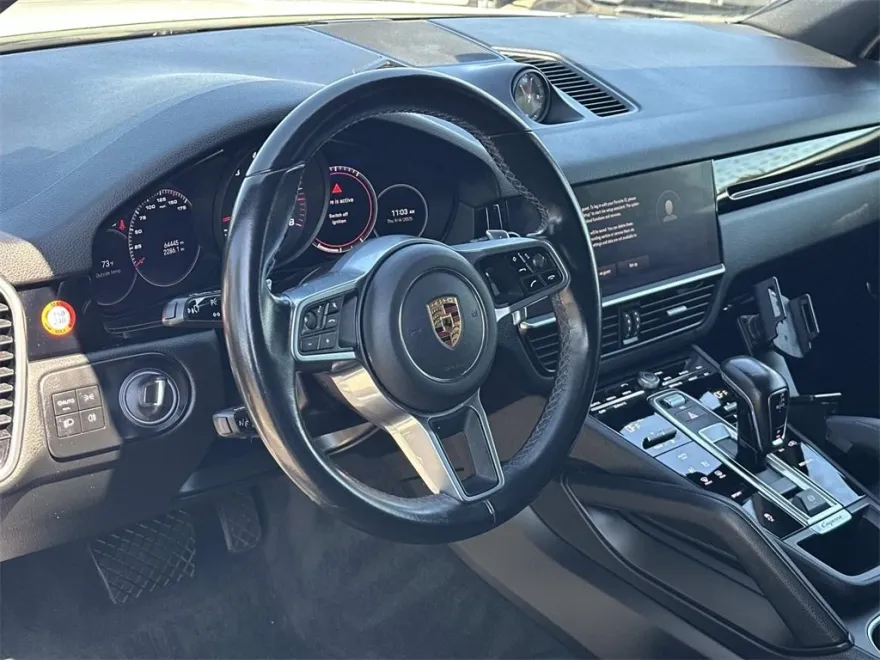 2022 Porsche Cayenne Base photo 1