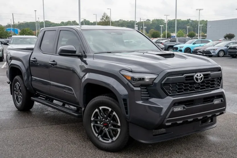 2025 Toyota Tacoma TRD Sport Double Cab photo 1