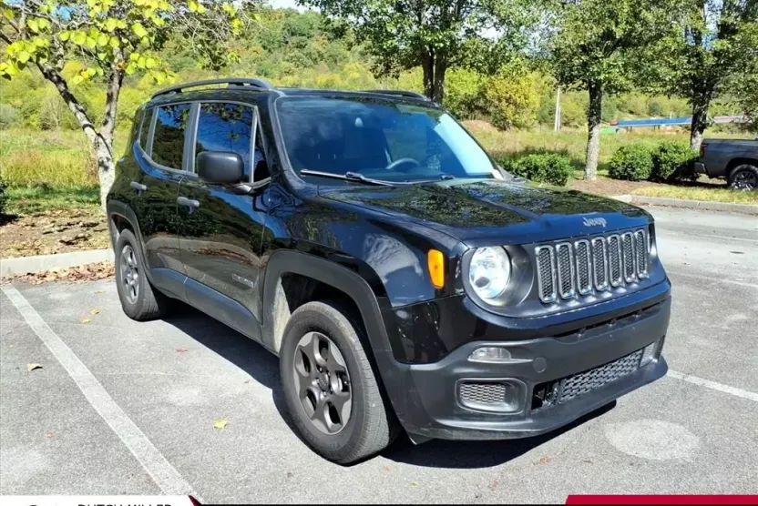 2017 Jeep Renegade Sport photo 1