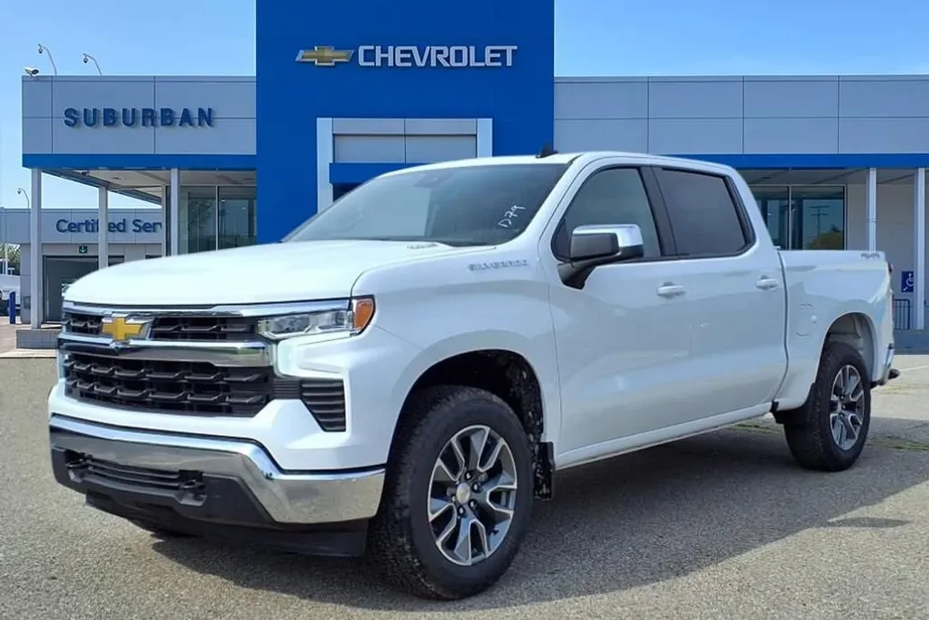 2026 Chevrolet Silverado 1500 LT photo 1