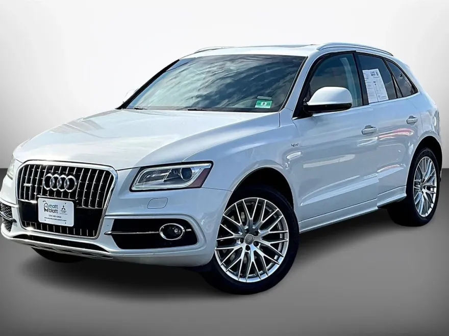 2016 Audi Q5 Prestige Hybrid photo 1