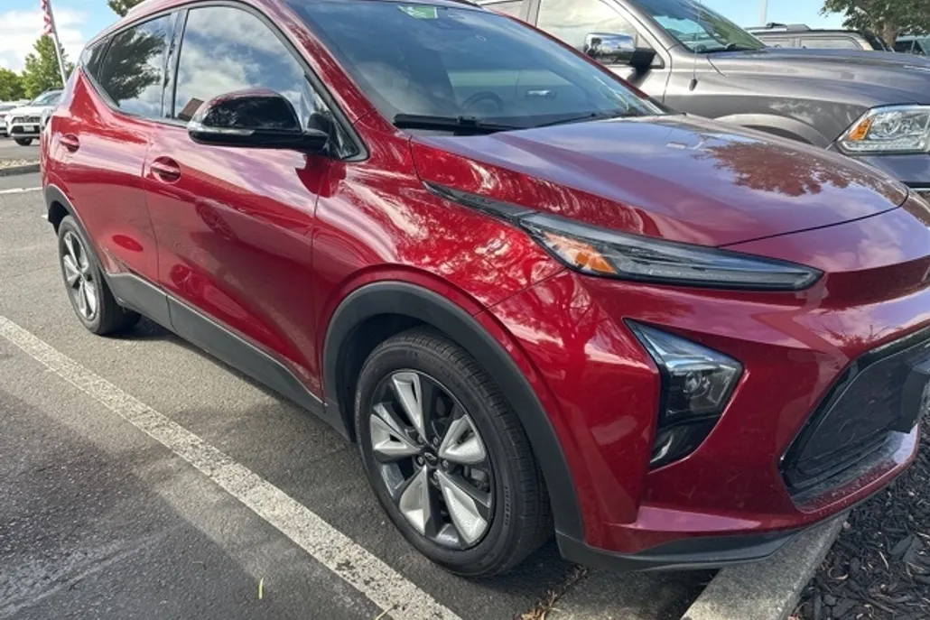 2022 Chevrolet Bolt EUV photo 1