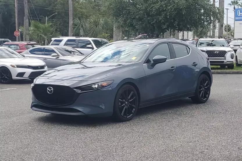 2019 Mazda Mazda3 Premium Hatchback photo 1