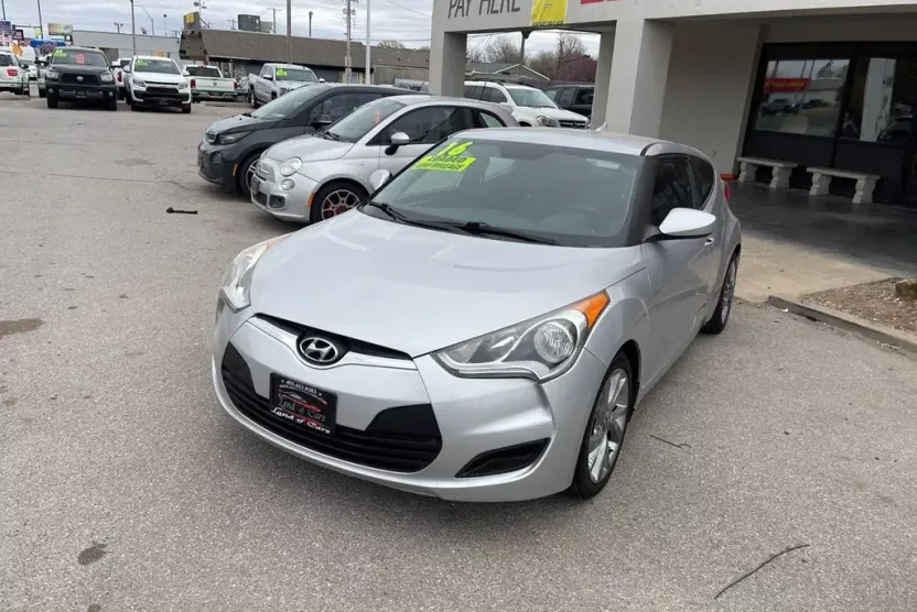 2016 Hyundai Veloster Turbo R-Spec Rally Edition photo 1