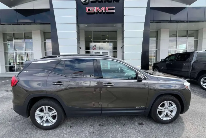 2020 Gmc Terrain SLE photo 1